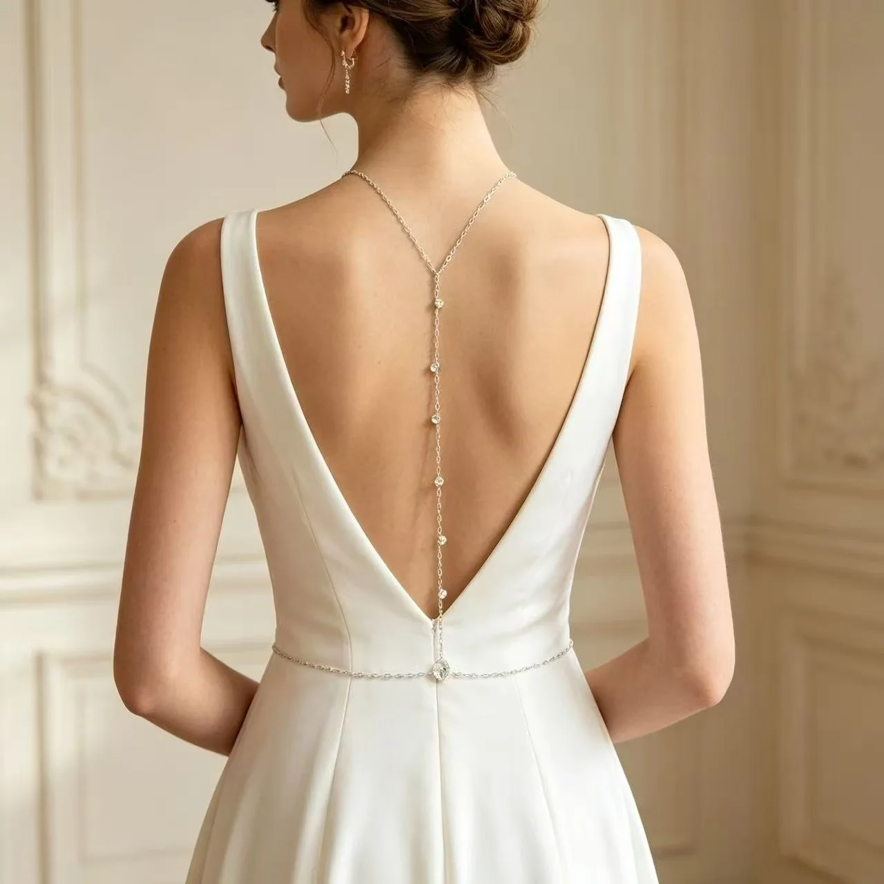

Elegant and graceful bridal back chain body chain accessories, light luxury wedding dress with full diamond drop party jewelry
