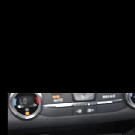 /Carregador de carro sem fios 15W /Base de carregamento rápido para Ford Focus MK4 2019 19-23, para o painel /Suporte para telemóvel /Universal /Smart
