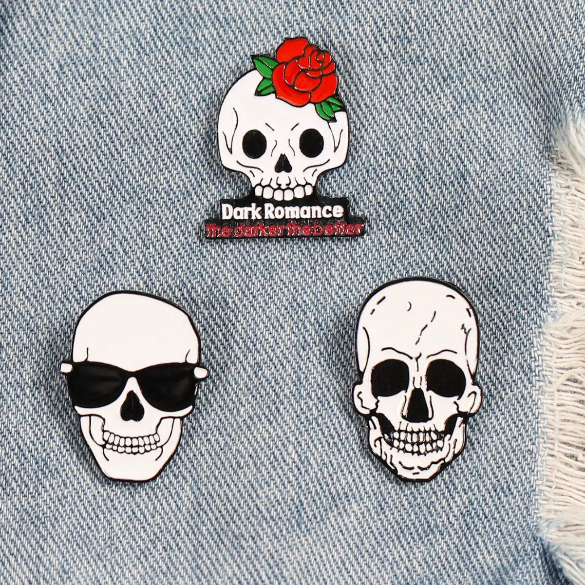 الرومانسية المظلمة أغمق أفضل شارة الجمجمة روز بروش معدني المينا دبوس القوطية رواية فيلم الرعب الهدايا والمجوهرات