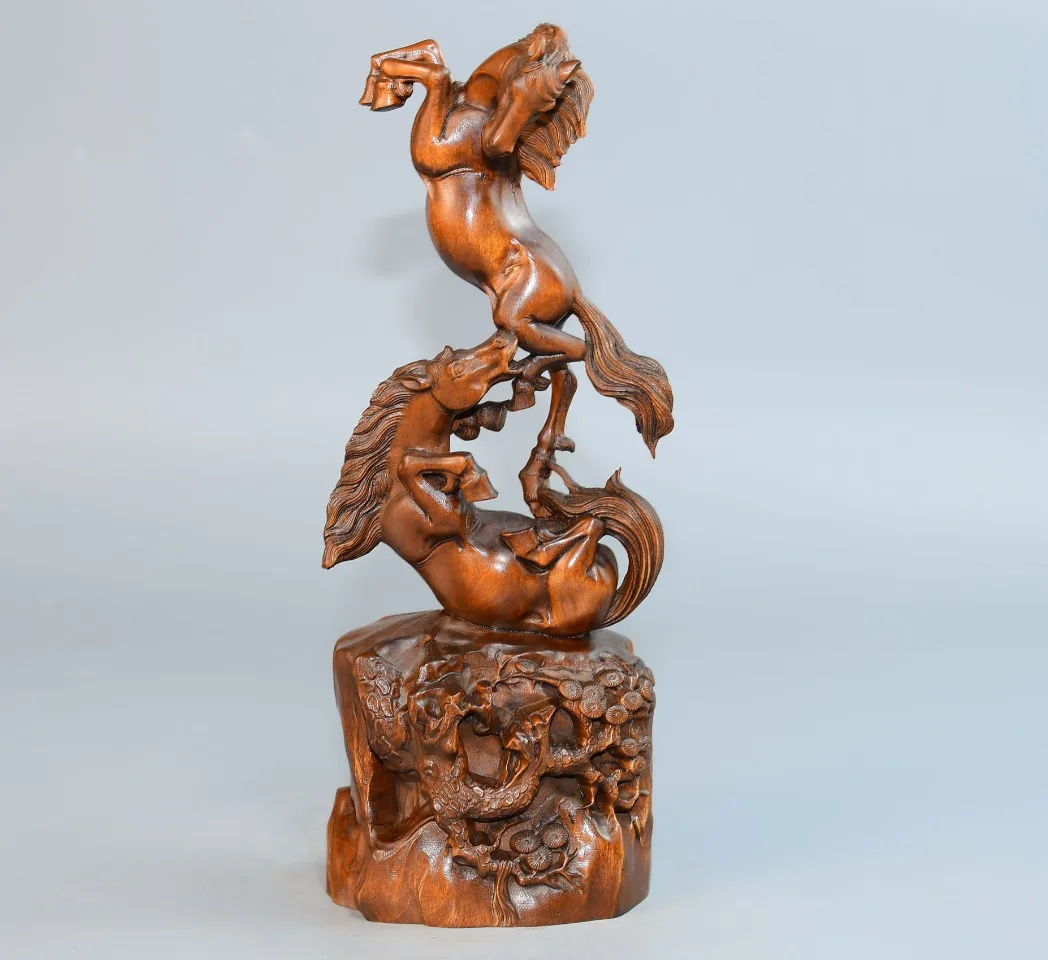 Temple Collection Old Boxwood Two circus statues Ma Ta Ma Statue Pegasus immediate success upon arrival Amass wealth Ornaments