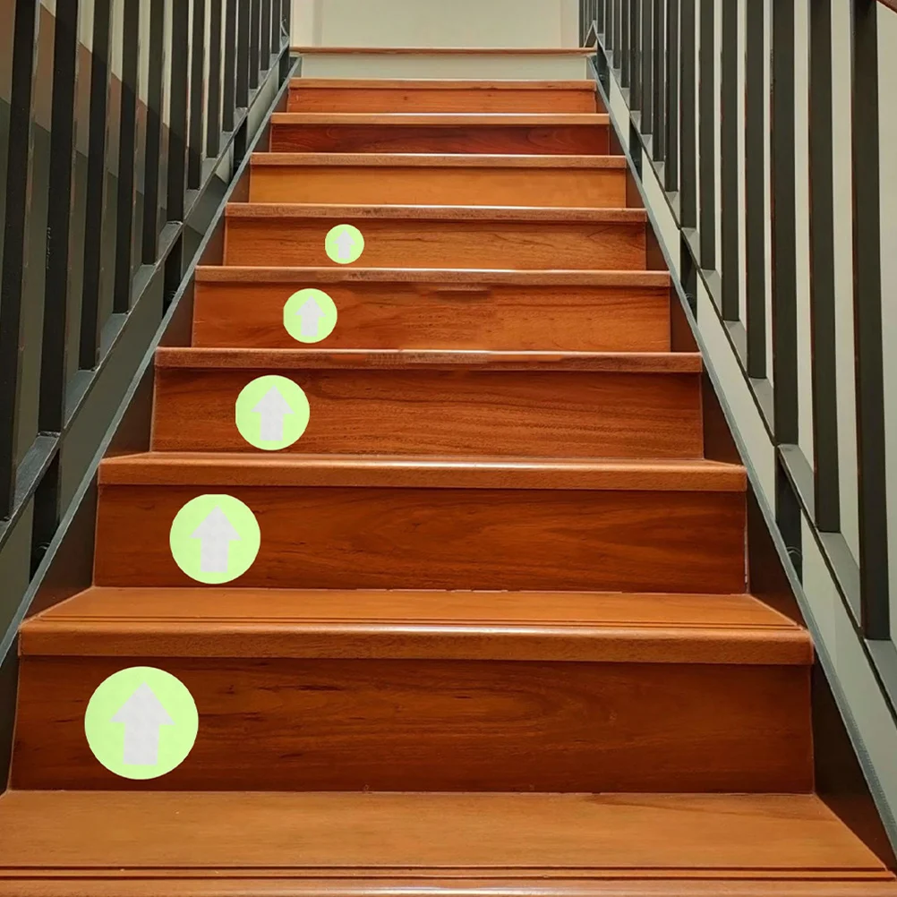 

20Pcs Reflective Arrow Direction Sign Trail Marker Large PVC Fluorescent Waterproof Outdoor Camping Stairway Safety