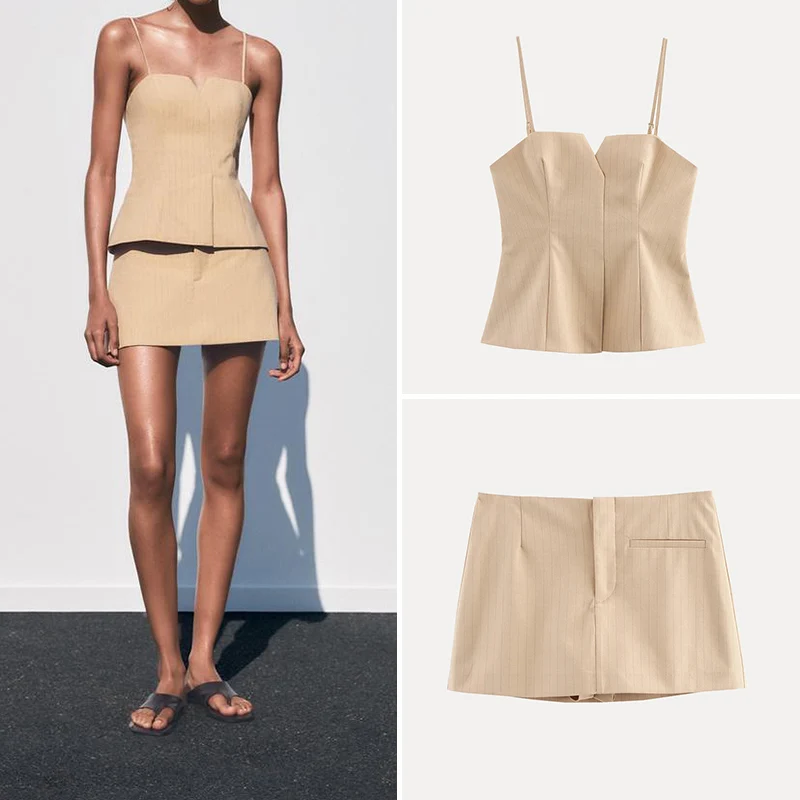 طقم أنيق وبسيط لربيع 2025 للنساء يتكون من توب بحمالات رفيعة وتنورة من ألياف البوليستر عالية الجودة، زي مدرسي