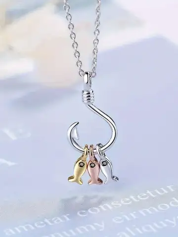 Creative Fish Hook Three Small Fish Necklaces For Women Fashion Rose Golden Women Short Collarbone Chain Jewelry For Women