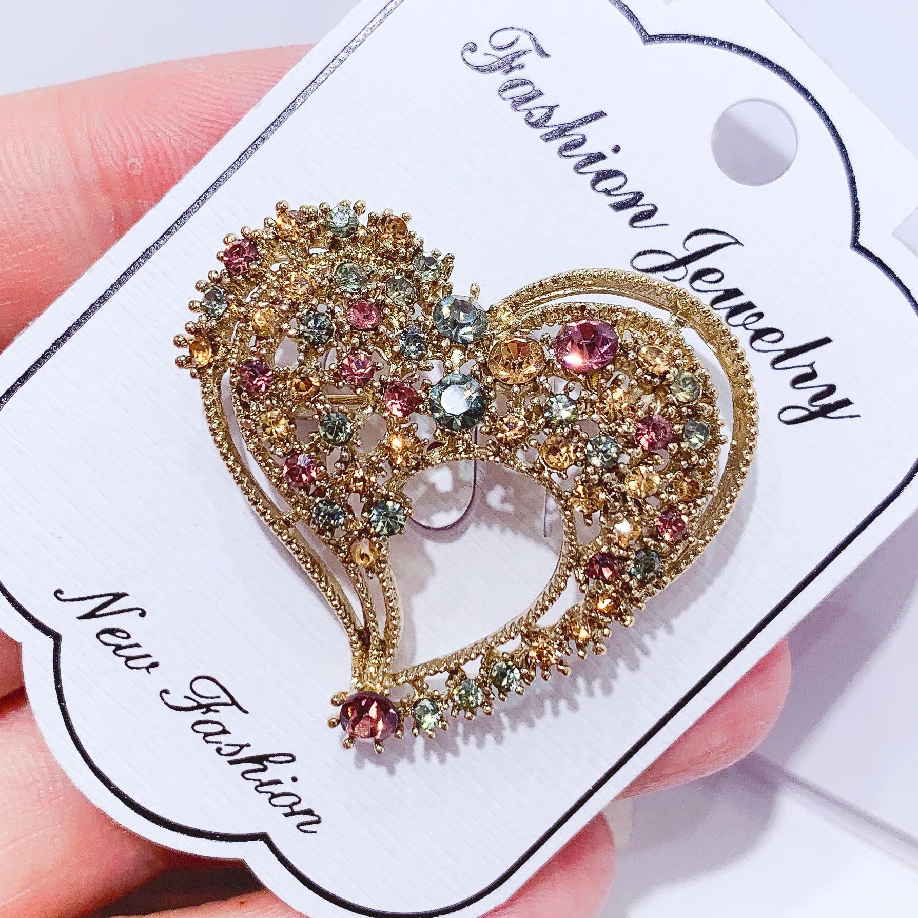 High end swan dragonfly brooch electroplated alloy retro animal chest flower women's clothing accessories-d12689