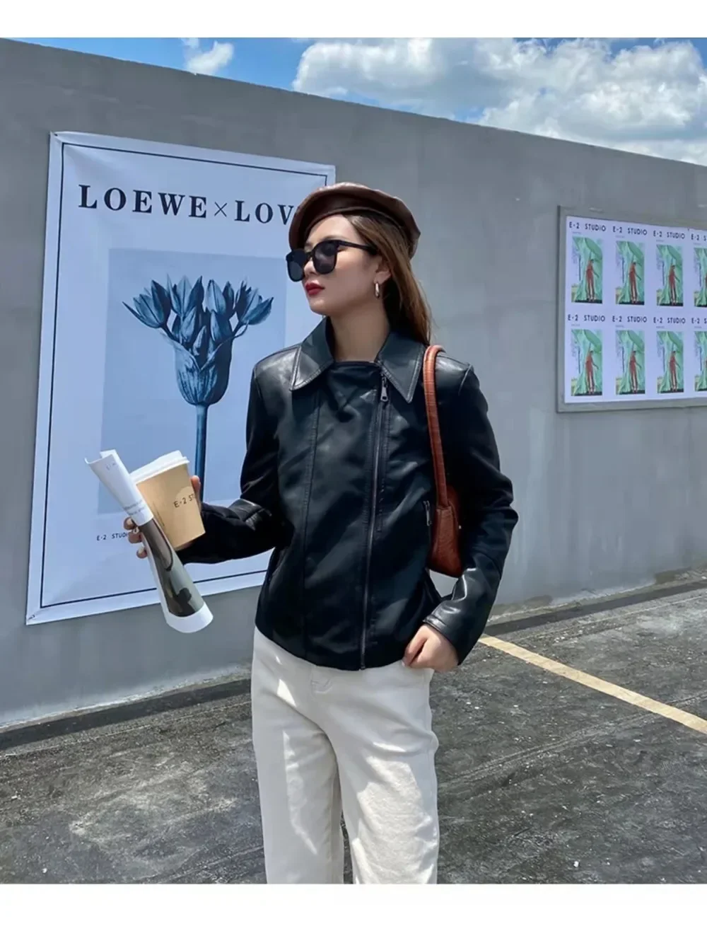 Cappotto da donna in pelle artificiale Pu corto 2025 Primavera e autunno Nuova giacca con risvolto da motociclista bella vestibilità slim popolare High Street