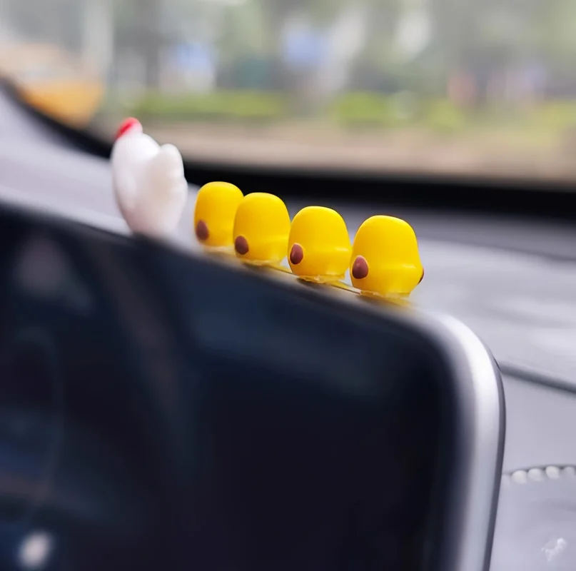 5-Piece Cartoon Chicken Car Accessory Set description 3