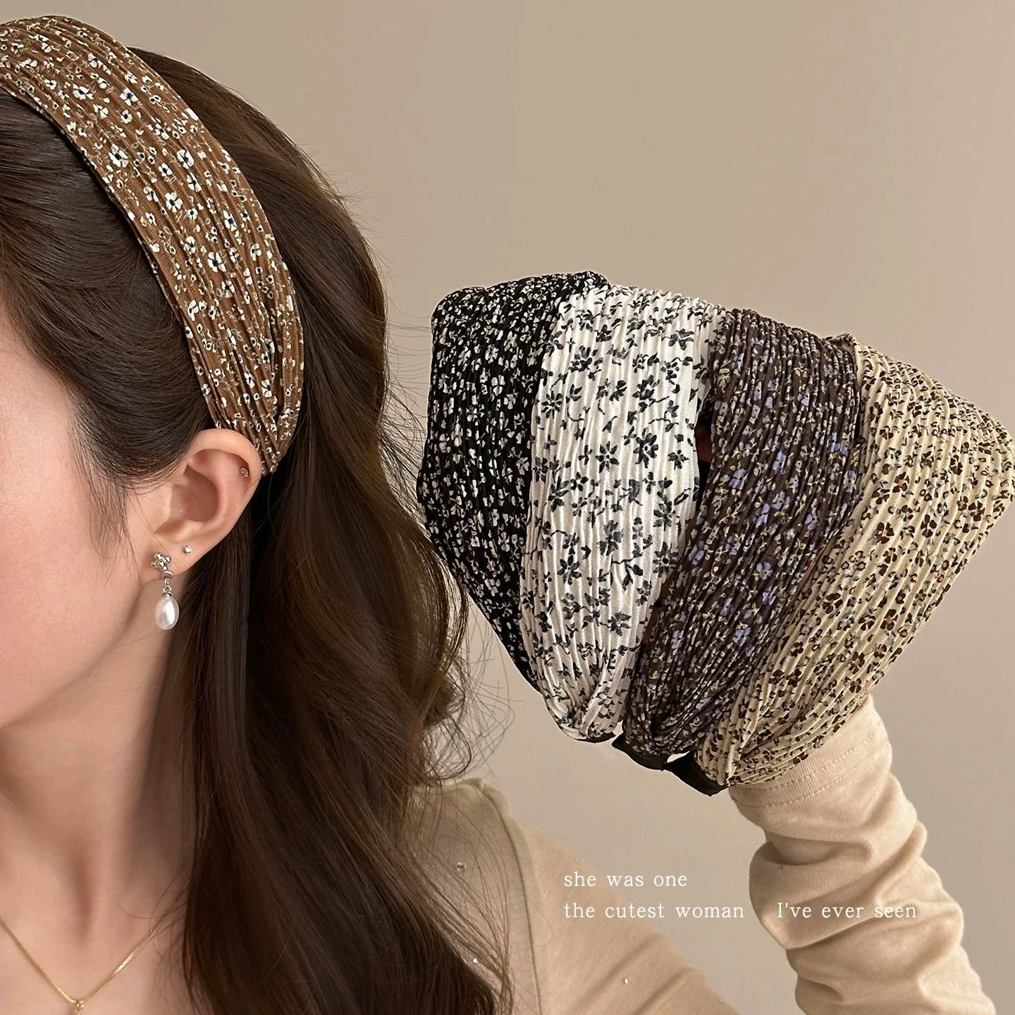 

Temperament floral pleated headband women's 2026 new spring and summer wide edge hairpin high cranial top headband hair bundle pastoral hair accessories