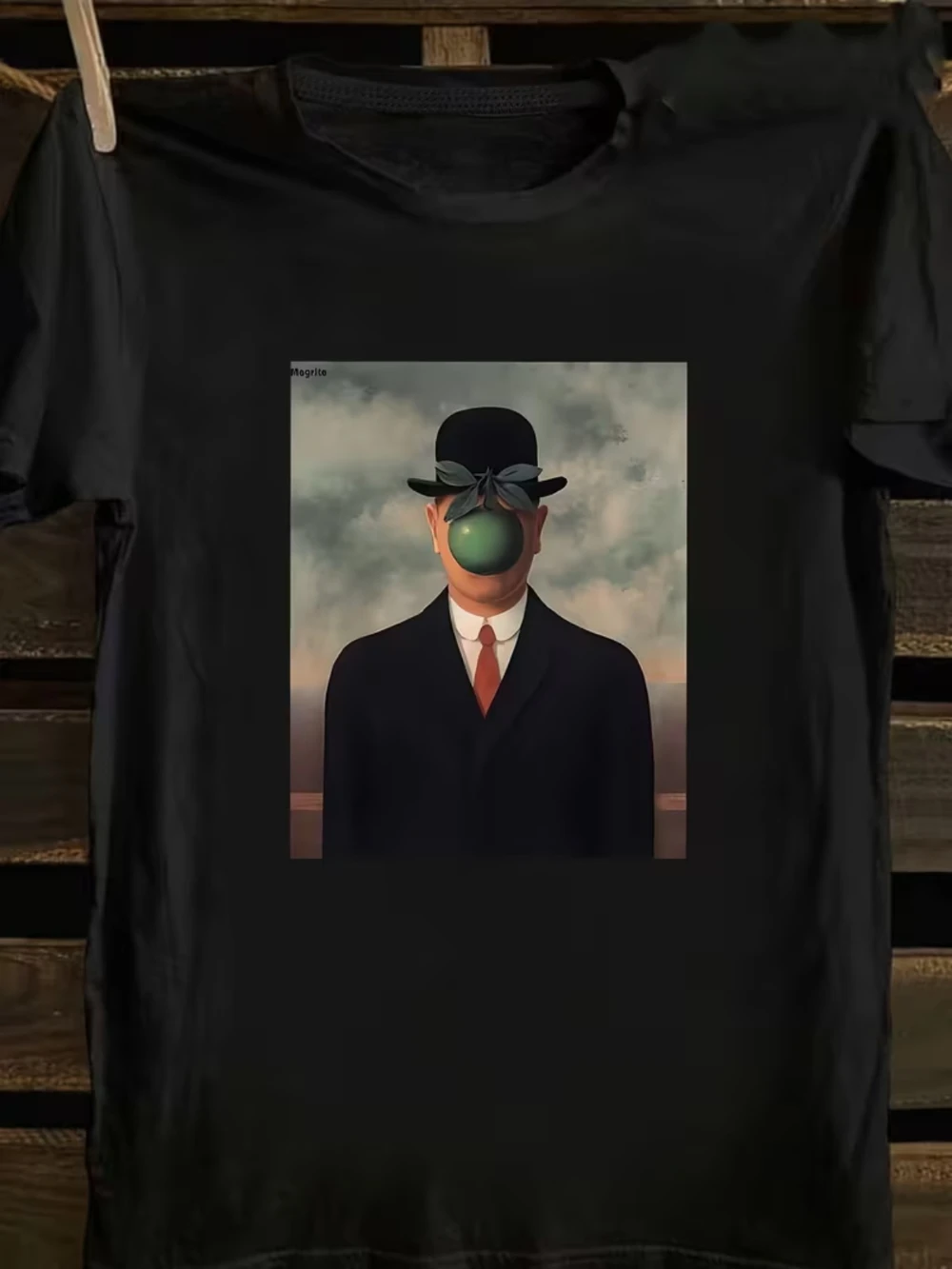 René Magritte The Son of Man Apple Face Men'S Crew Neck T-Shirt Artwork Reproduction Print Suitable for Daily Wear