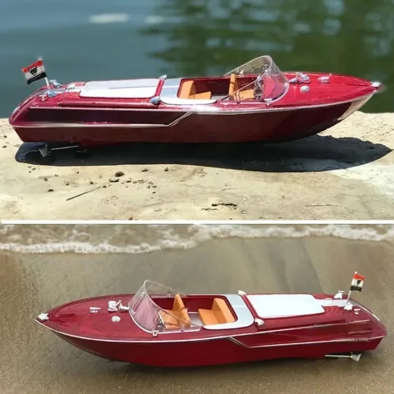 Barca da corsa di velocità telecomandata Yacht elettrico ad alta potenza Modello da crociera Ornamento Acqua Classico giocattolo retrò Regalo di compleanno