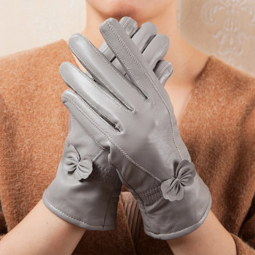 

Grey Sheepskin Gloves For Women Natural Ingredients And Exquisite Craft Skin-friendly Gloves Women