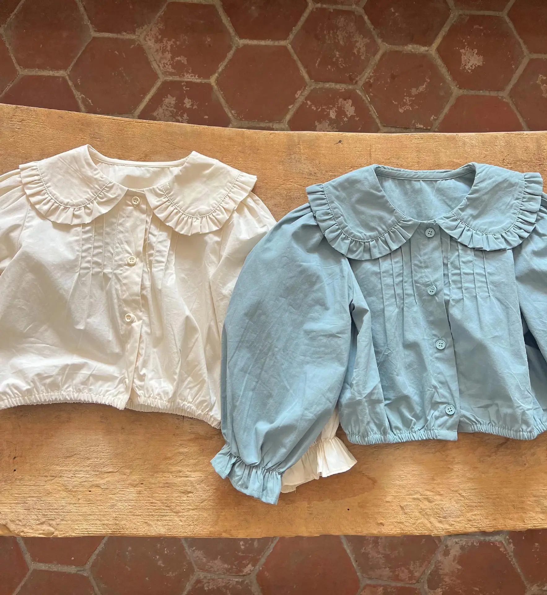 Girls Shirts Korean Children Clothes 2024 Spring New Solid Lapel Short Shirt Cotton Blouse Pleated Lace Cute Puff Long Sleeve