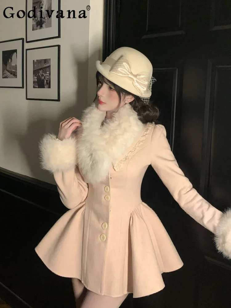 

French Sweet Cute Princess Style Design Dress with Fur Collar and Shorts Warm Set Slimming Winter New Women's Fashion