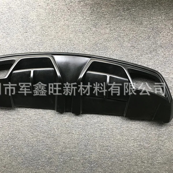 Odpowiedni do Mercedes-Benz CLA Klasy W117 CLA200 CLA260 CLA45 Tylna Listwa z Włókna Węglowego/P13-18