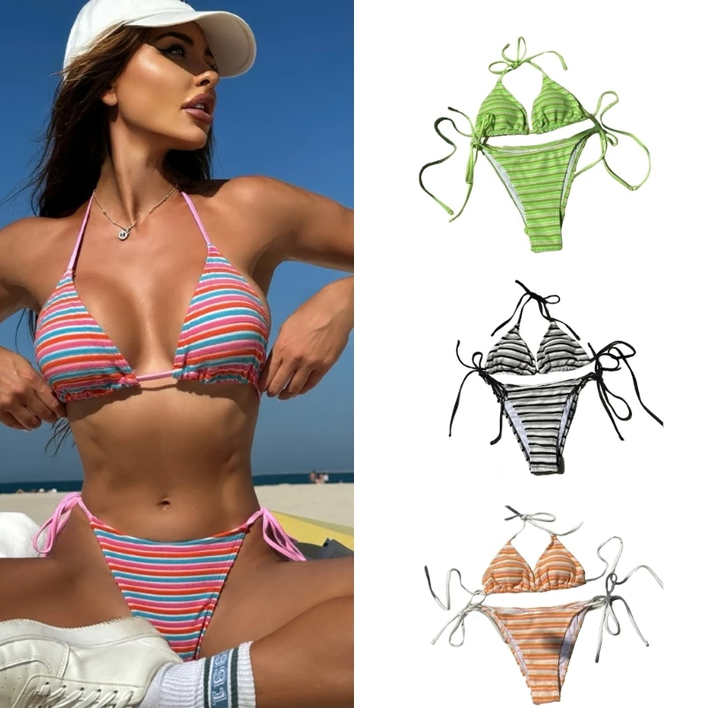 

Купальный костюм с воротником-халтер и трусами с завязками по бокам.