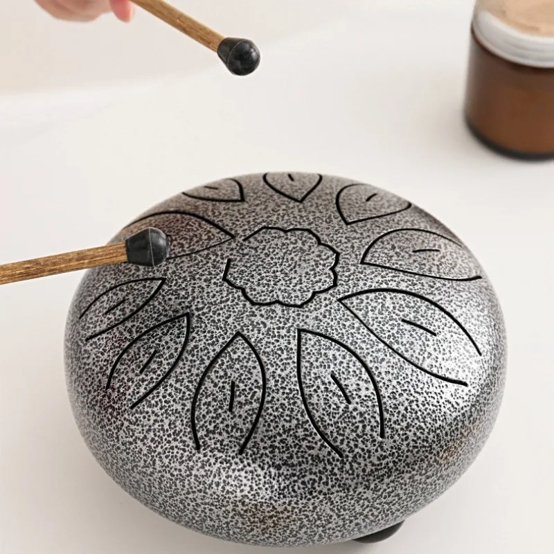 Fotografia 6: Instrumento Percussivo: Tambor Etéreo de 6 Polegadas com 11 Sons, em Dó, Tambor de Mão com Língua de Aço