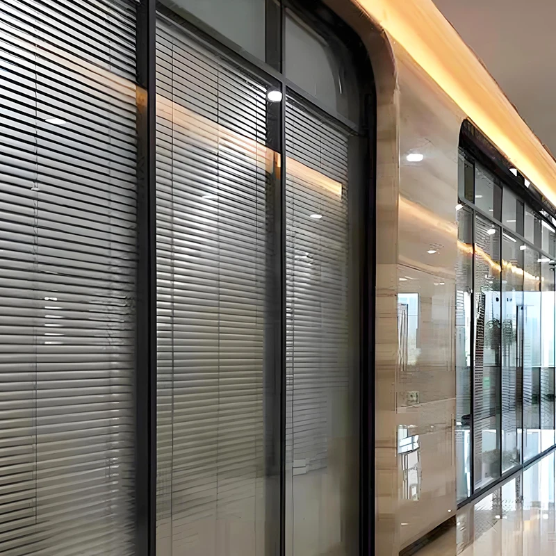 

Office Meeting Room Glass Partition Soundproof Glass or Laminate Partition With Door