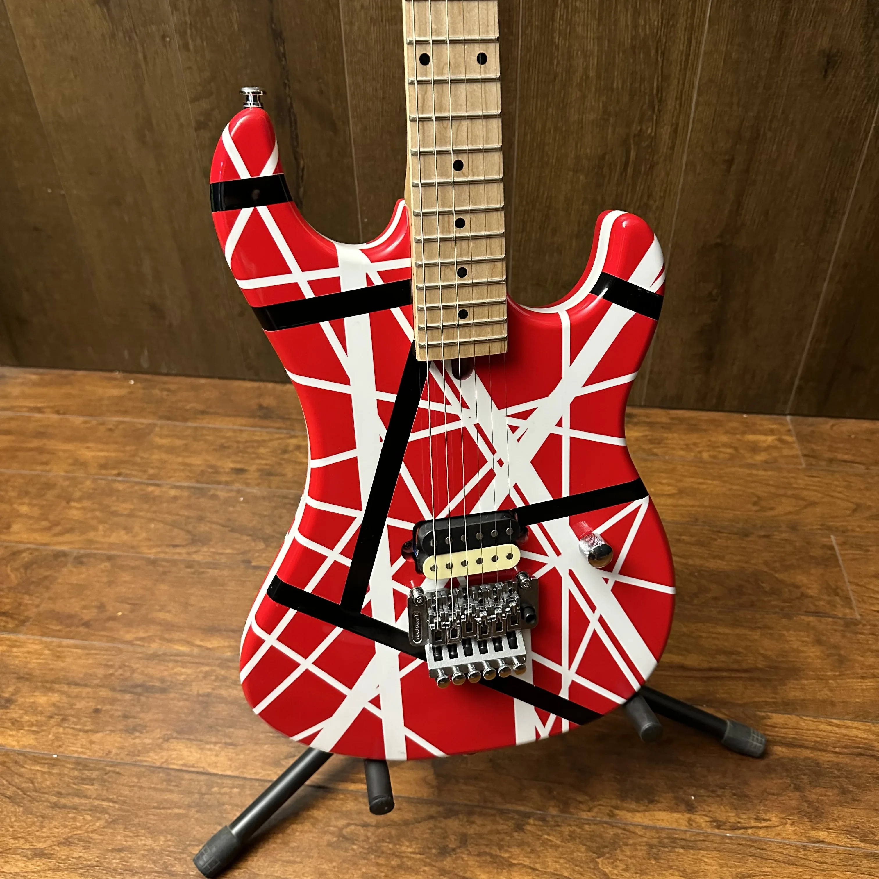 Stripe Electric Guitar,Floydrose Vibrato Bridge, Maple Fingerboard