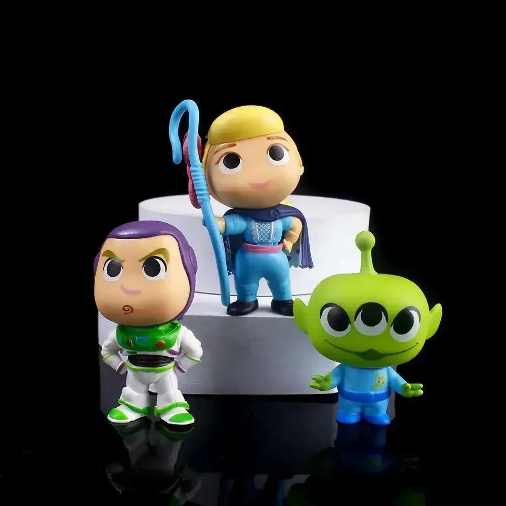 10 قطعة قصة لعبة أنيمي عمل الشكل الطنانة الخفيفة وودي جيسي الغريبة Kawaii دمية بولي كلوريد الفينيل تحصيل نموذج لعب طفل هدية الكريسماس