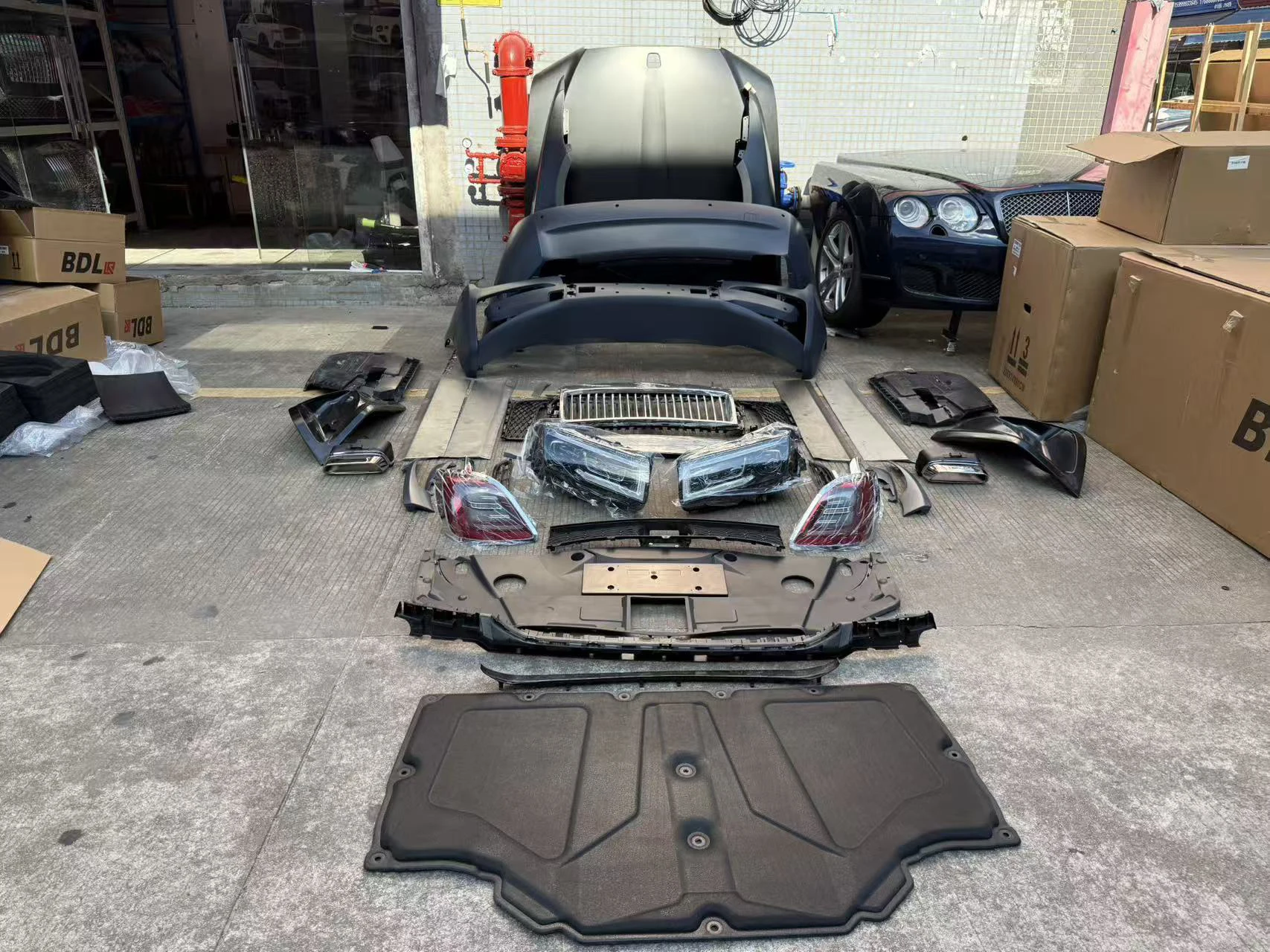 Complete OEM Facelift Conversion & Custom BuildFor Ghost 1st Gen Upade To 4th Gen Body Kit 2010-2014 Upade To 2024 LED Headligh