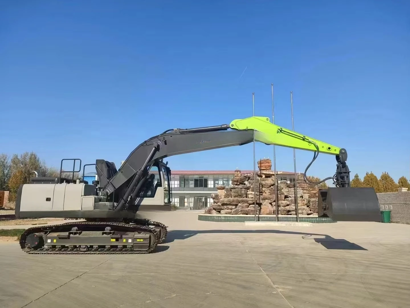 Excavator Engineering Machinery Four-in-One Bucket Sliding Loader Accessories