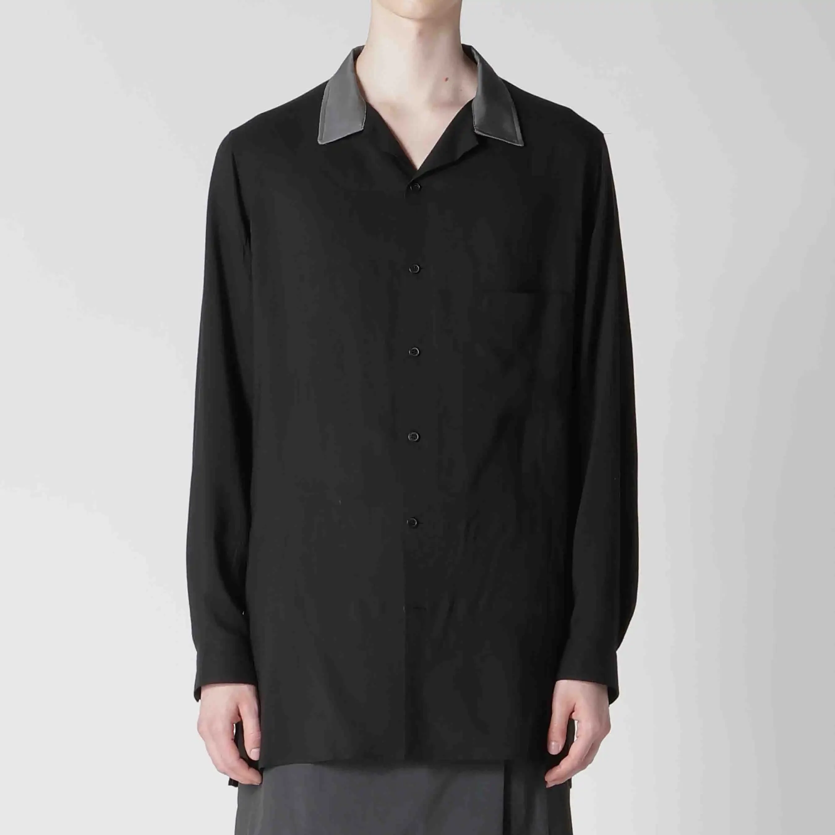 

YOJI OOAK оригинальная мужская рубашка японского дизайна с открытым воротником и длинными рукавами, однотонная рубашка средней длины для