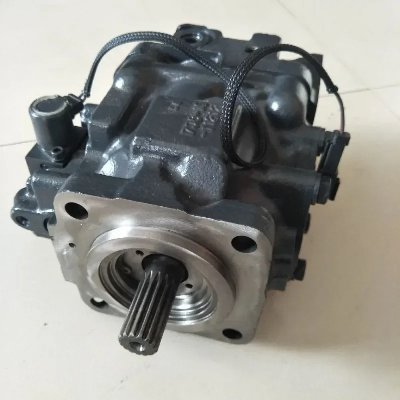 Original D155AX-5 bulldozer 6D125 engine 708-1T-00440 fan hydraulic pump 708-1T-00441 for PC1250-8 excavator