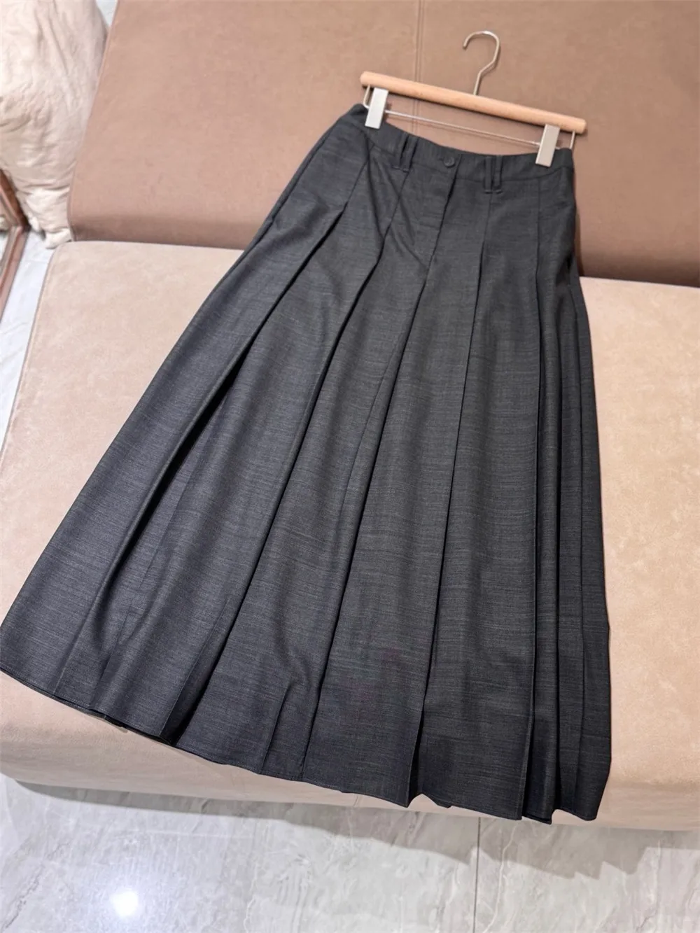 

25 Autumn/winter New Women's 100% Wool Pleated Skirt