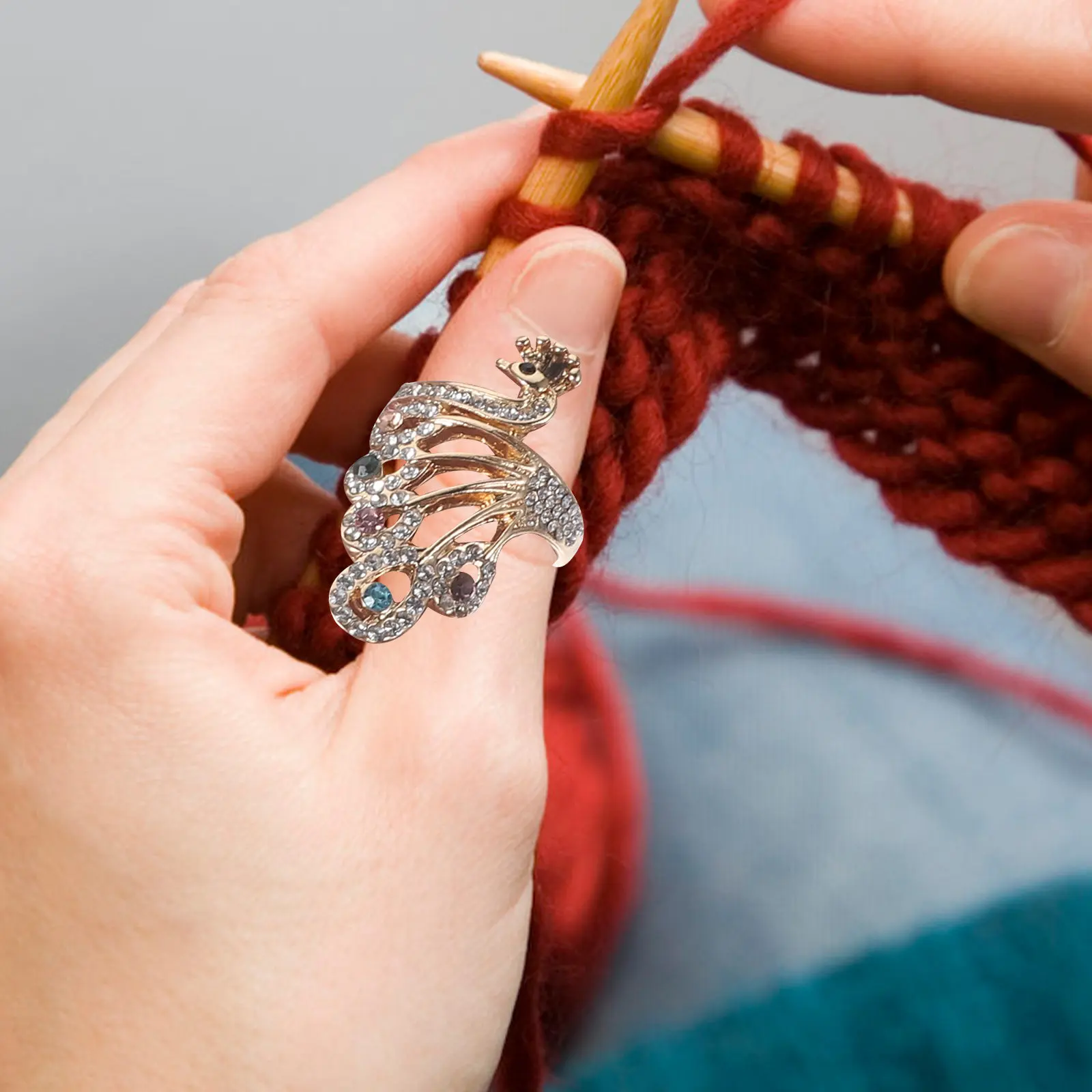 

Набор из 5 ретро-кольц для вязания: антикоррозийные держатели для пряжи из сплава, портативные плетеные кольца-направители для пальцев, аксессуары для вязания крючком, инструменты для шитья