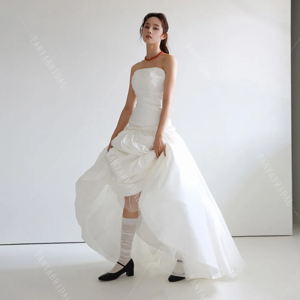 Abito da sposa in taffetà senza spalline senza maniche con lacci sul retro Abito da sposa lungo fino al pavimento Abito da sposa per servizio fotografico da sposa all'aperto TSWD800
