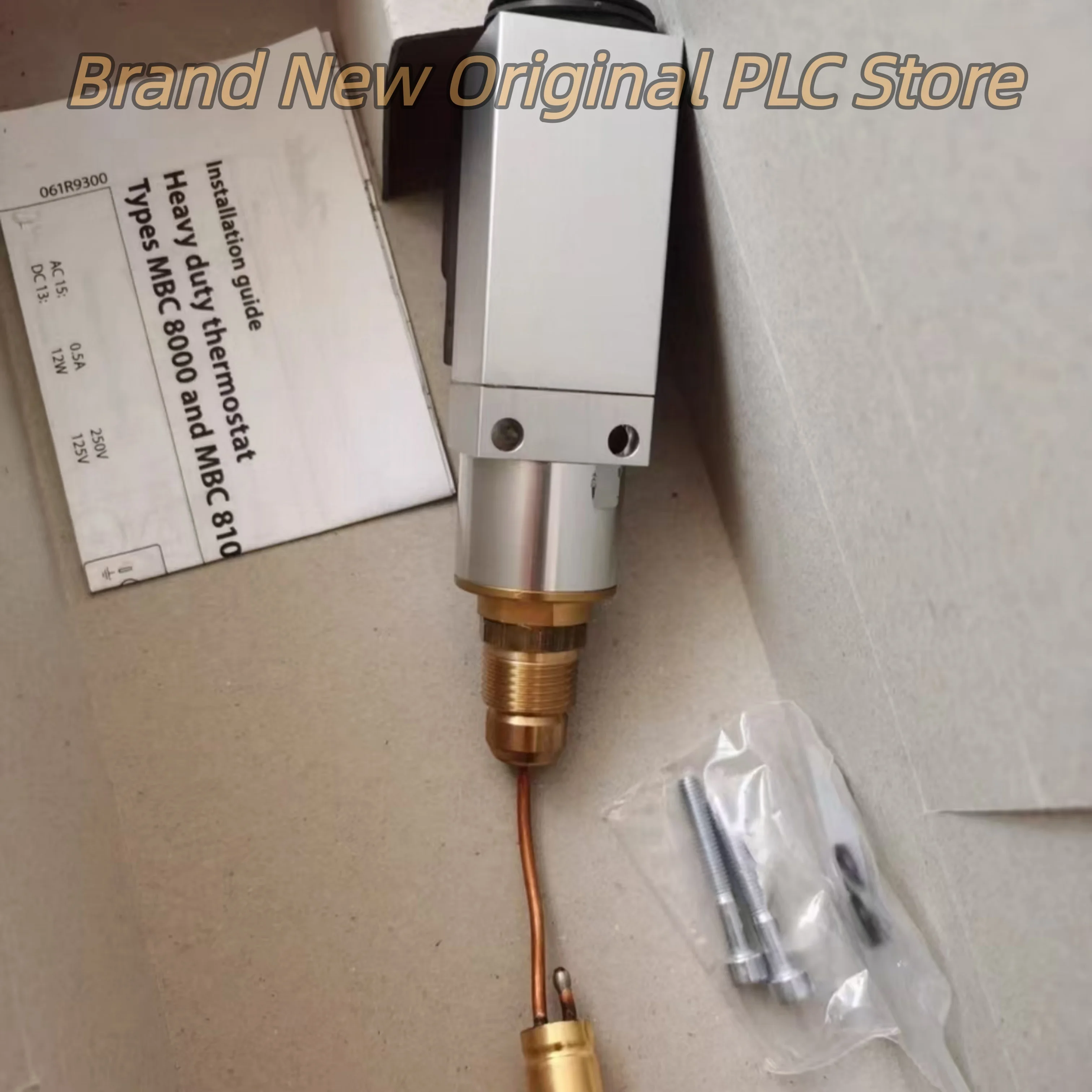 061B811666 MBC8100 thermostat New original