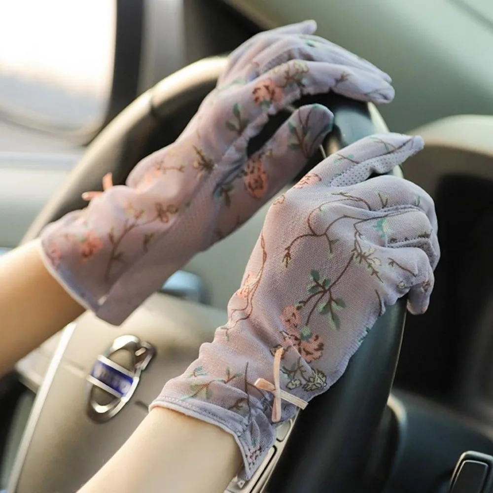Summer Driving for Women's Elegant Floral Sunscreen Gloves  Thin Non-slip and Anti-ultraviolet Lace Gloves