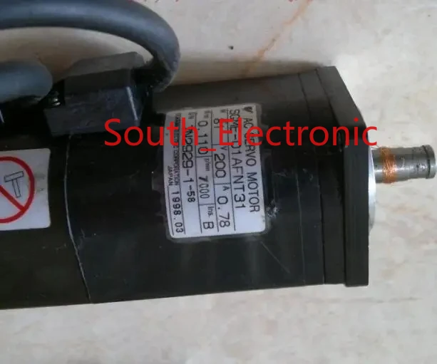 SGME-01AFNT31  SERVO MOTOR   ,  In good working condition, free shipping  a