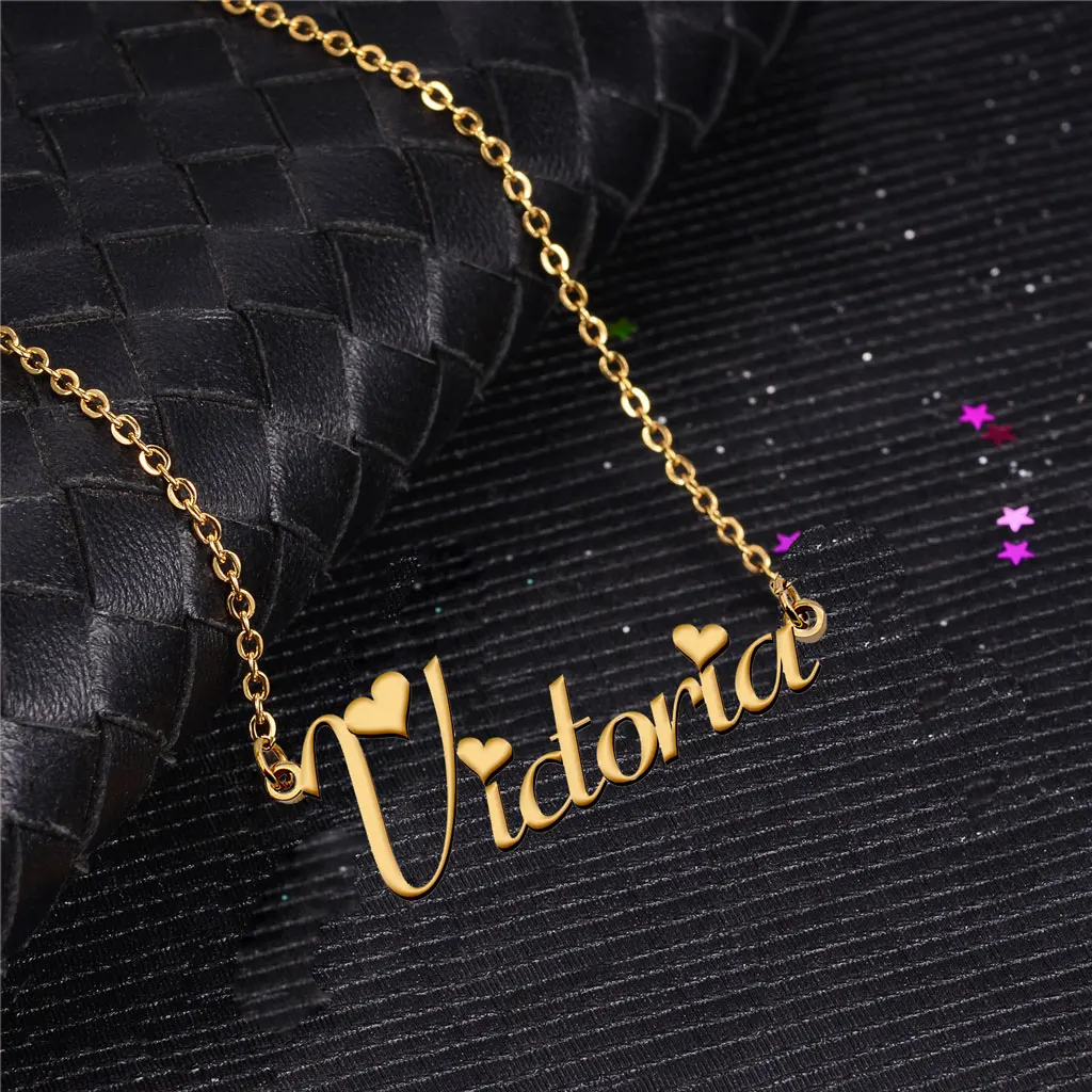 

Gold Plated Personalized Victoria Name Necklace for Women Stainless Steel Jewelry Nameplate Pendant for Mothers Girlfriend Gift