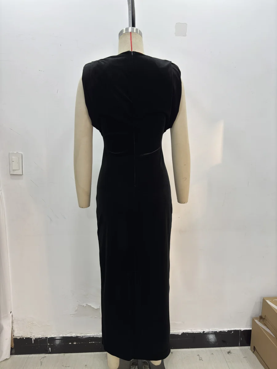 ETJ 2024 ฤดูใบไม้ร่วง/ฤดูหนาวใหม่ผู้หญิงZW Series Elegantแฟชั่นปุ่มกํามะหยี่Vคอไหล่Padชุด 9977185