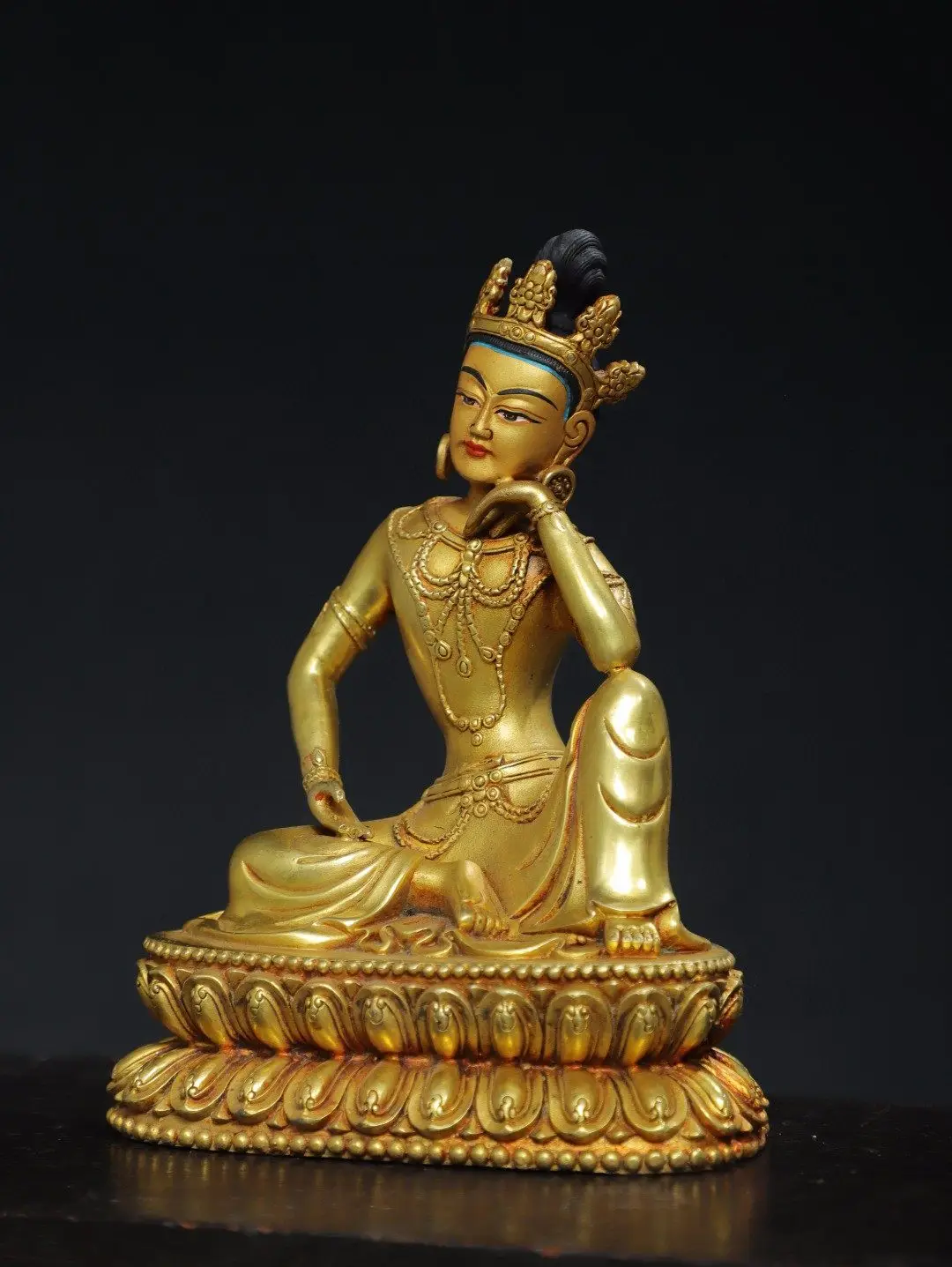 Pure copper gilded free Avalokitesvara Bodhisattva Tara home Buddhist hall offering desktop decoration handicraft retro ornament