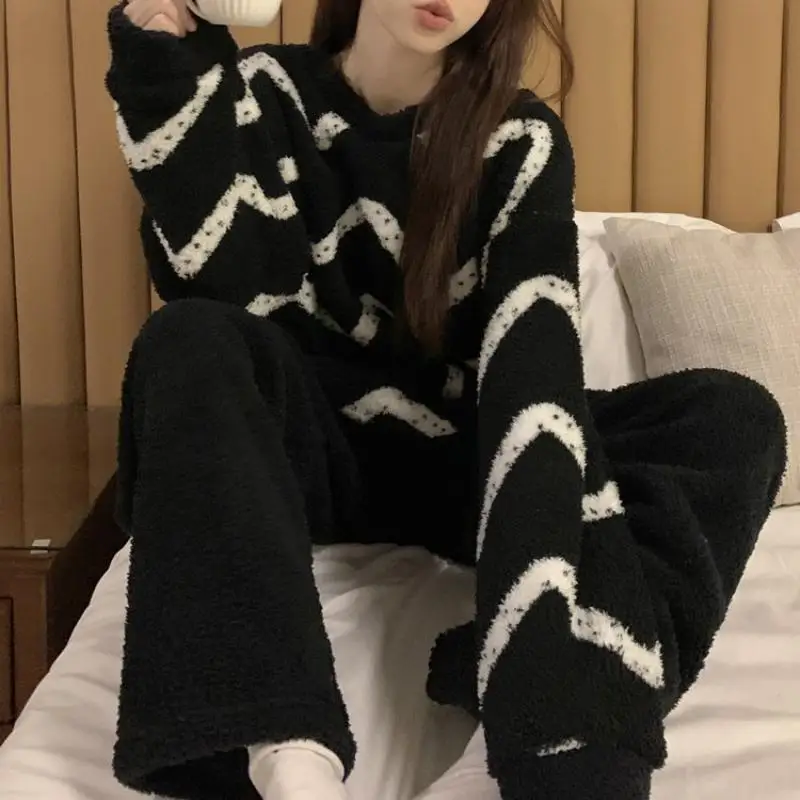 Sweet Lovely Women's Sleepwear Winter Thick Japanese Girls' Bow Tie Set Comfortable Home Clothes for Teenagers Soft Skin