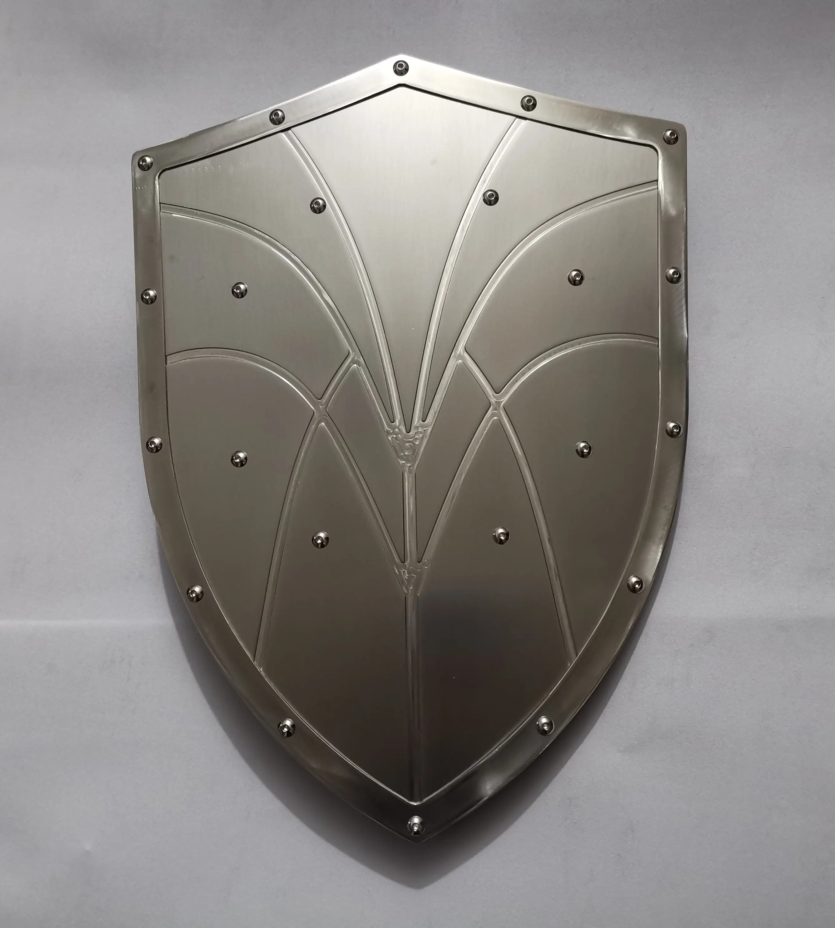 Titanium Alloy Shield European Paladin Knight Style Practical Real Metal Armor Durable for Collection Display Home Decor