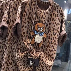 Leopard Bear Embroidery Beaded Flash Diamonds T-Shirt damski Plus Size Street Trendy Cool Tees 150kg 2024 New Summer Loose Tops