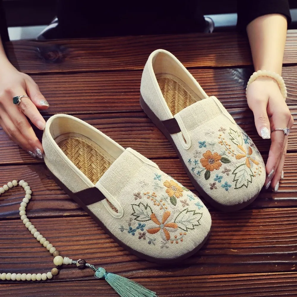 

Fashion Streetwear Old Beijing Women's Shoes Shoes for Women Embroidery Ethnic Style Traditional Chinese Style Vintage Casual