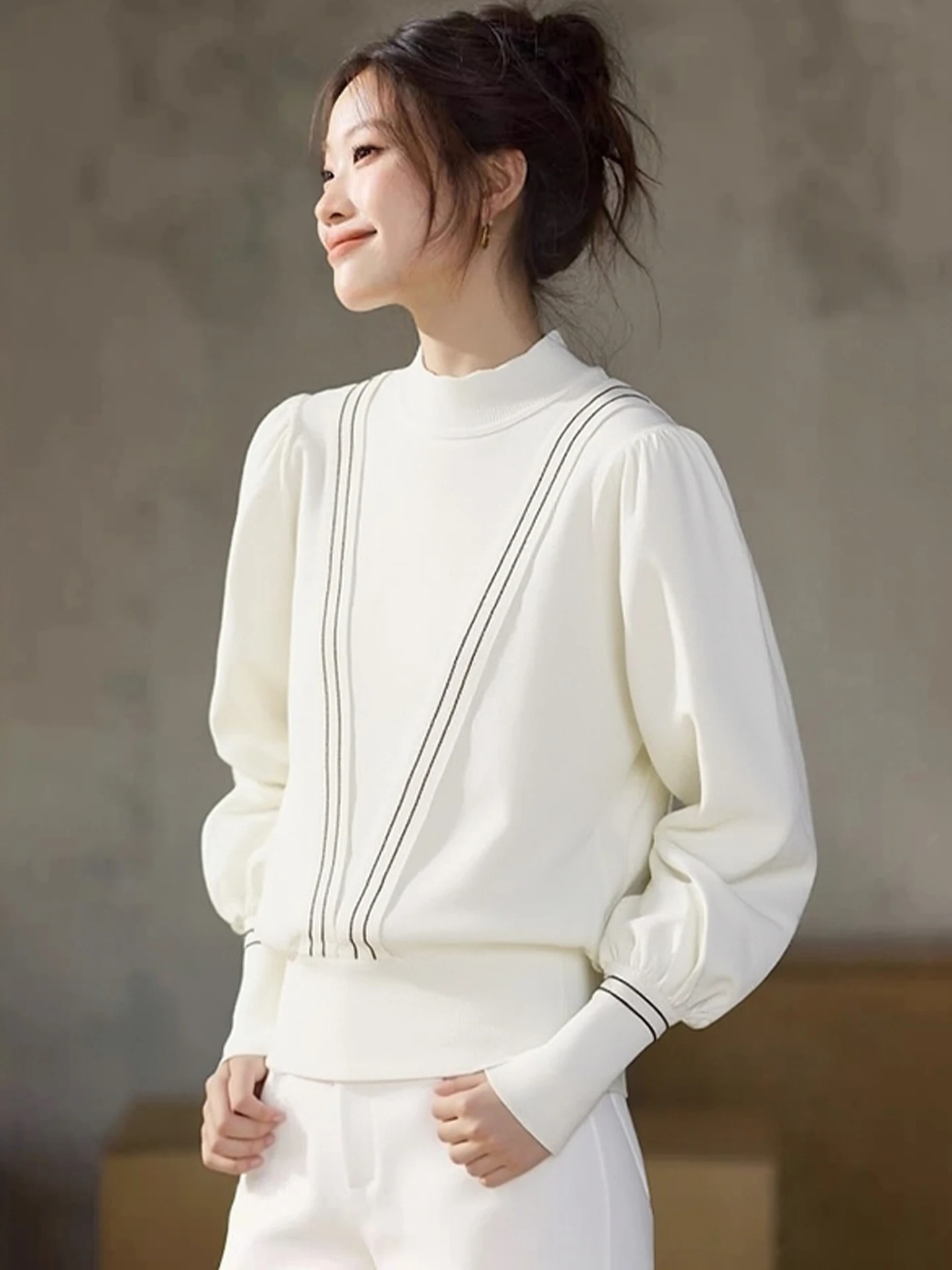 

Faionable round Ne Knitwear Long Sve Base irt Women's Slimming Sle Korean Version Winter Collection Ele Feel