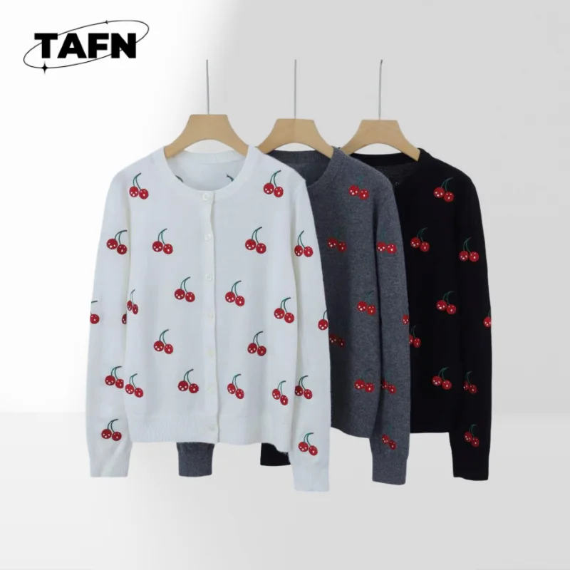 여성용 빈티지 스타일 캐시미어 가디건 – 캐주얼한 분위기에 럭셔리한 따뜻함, 2025년 AJ1518 캐주얼한 편안함을 위한 우아한 디자인