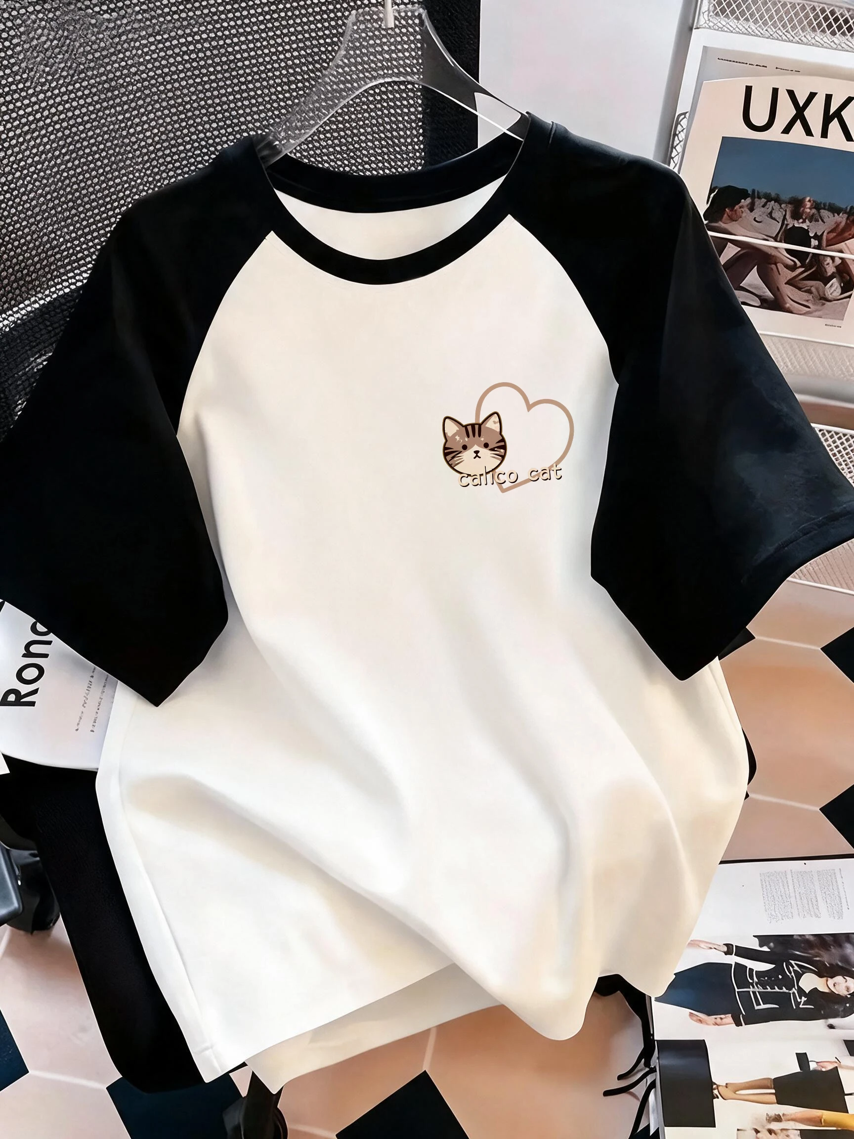Funny Calico Cat Print Raglan Short Sleeve T Shirt Women's Casual Crew Neck T-shirt with Cute Kitten Design Graphic Tops Clothes