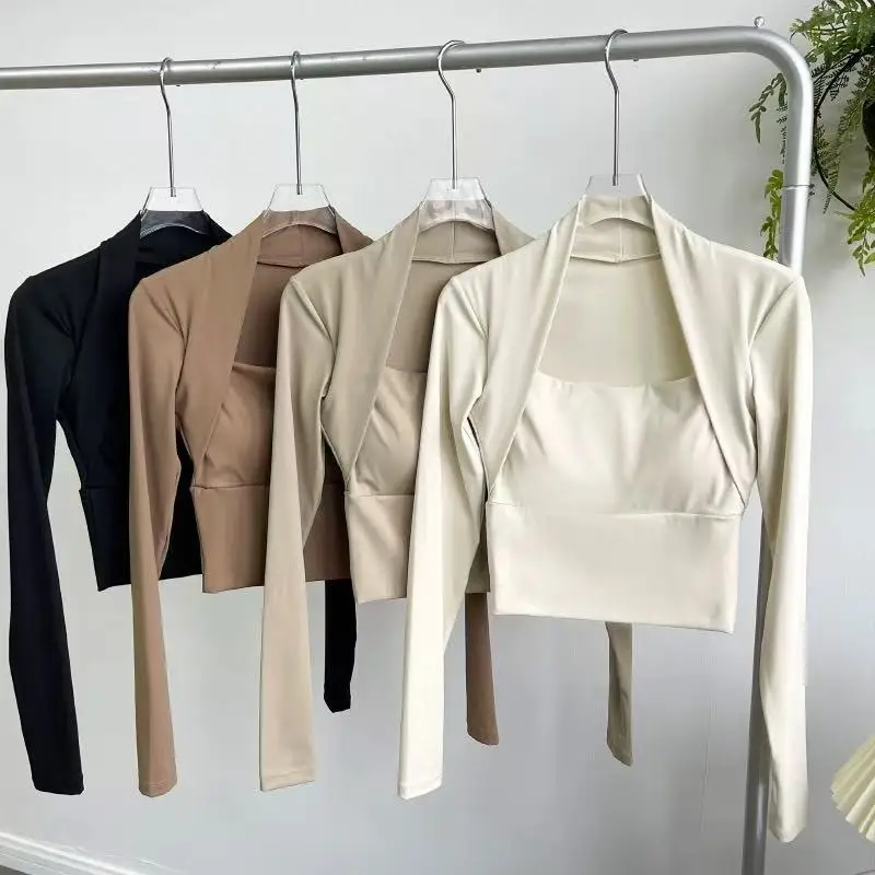 

Женская одежда для йоги с длинными рукавами и нагрудными подушечками, эластичный и облегающий спортивный топ для бега, тренировок, пилатеса и фитнеса