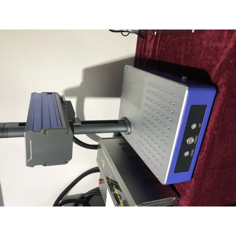 YAOMATEC 20W/30W Fiber Laser Marking Machine for Metal and Plastic 110x110mm/150x150mm Permanent Engraving for QR Code