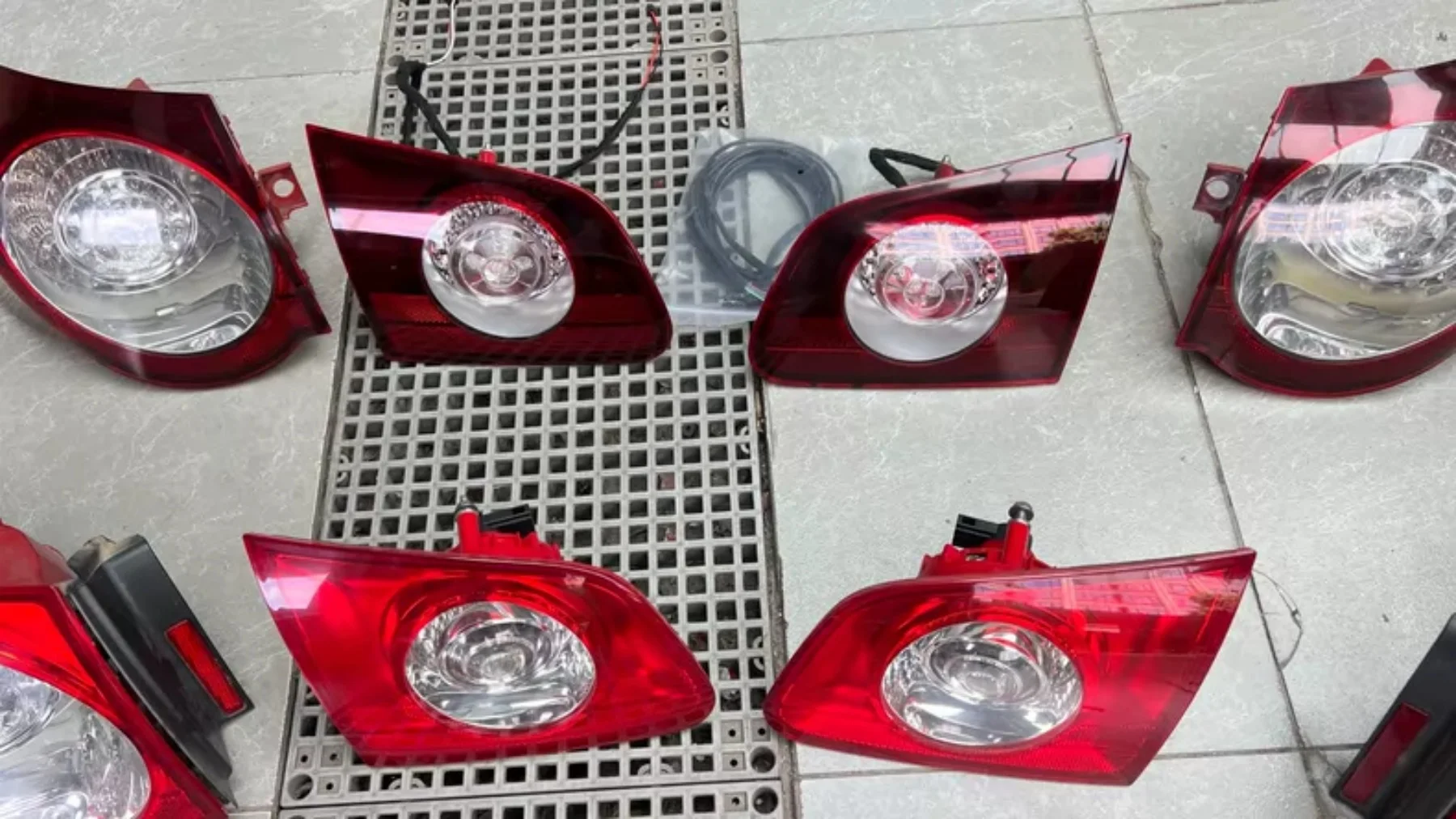 Car LED Tail Light for Volkswagen vw R36 b6 modified Brake Driving Reversing Lamp Turn Signal