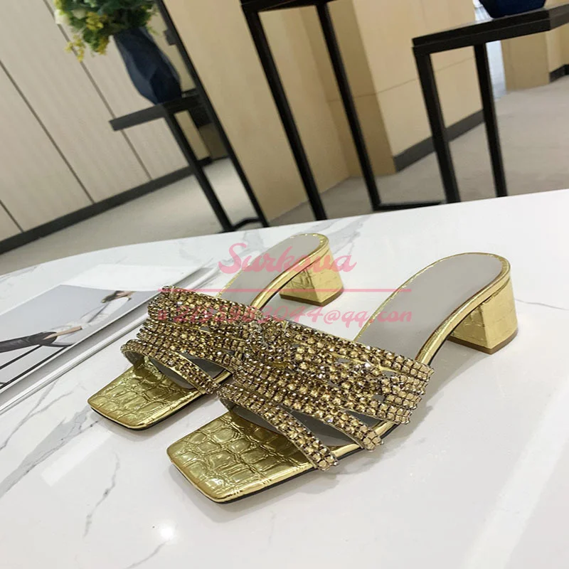 Summer Flip Flop Women Beach Shoes Medium Heel Thick Heel Versatile Peep Toe Sandals Korean Fashion Rhinestone 2022 Crystal Flat