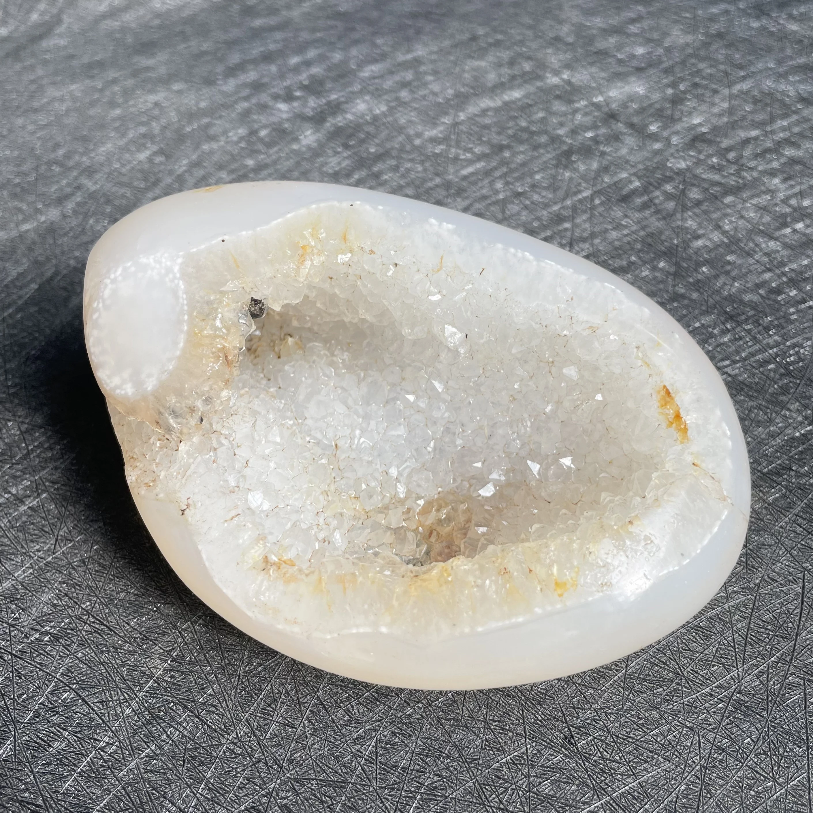 305g Natural Carnelian Stone Agate Geode Home Decoration Rough Polished Quartz Crystal Healing
