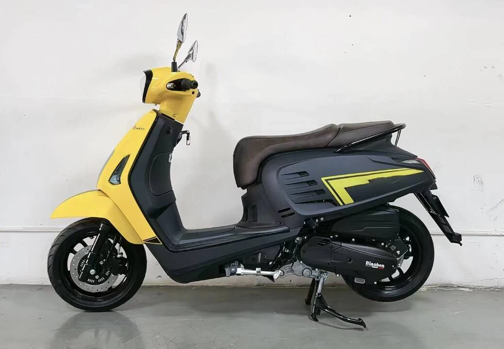 Factory Direct Selling High Performance Scooter 150cc Water Cooled EFI Power Racing Gasoline Motorcycle