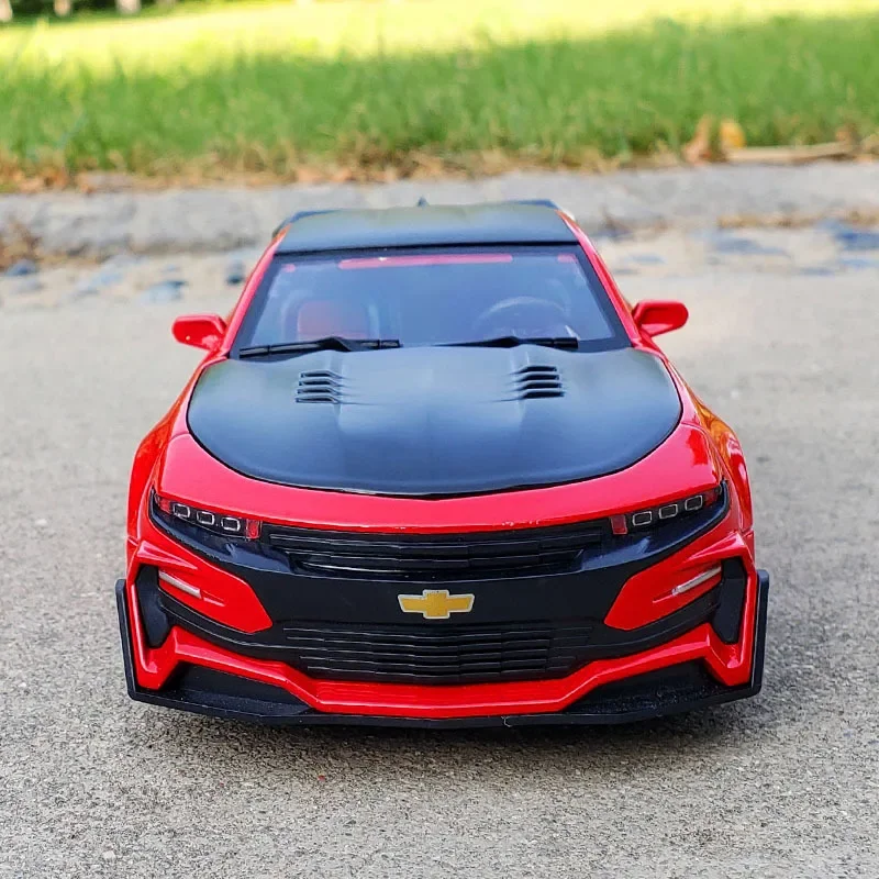 1:24 Chevrolet Camaro Alloy Sports Car Model Diecast Metal Vehicles Model Simulation Sound Light Collection Kids Toy Gift F261