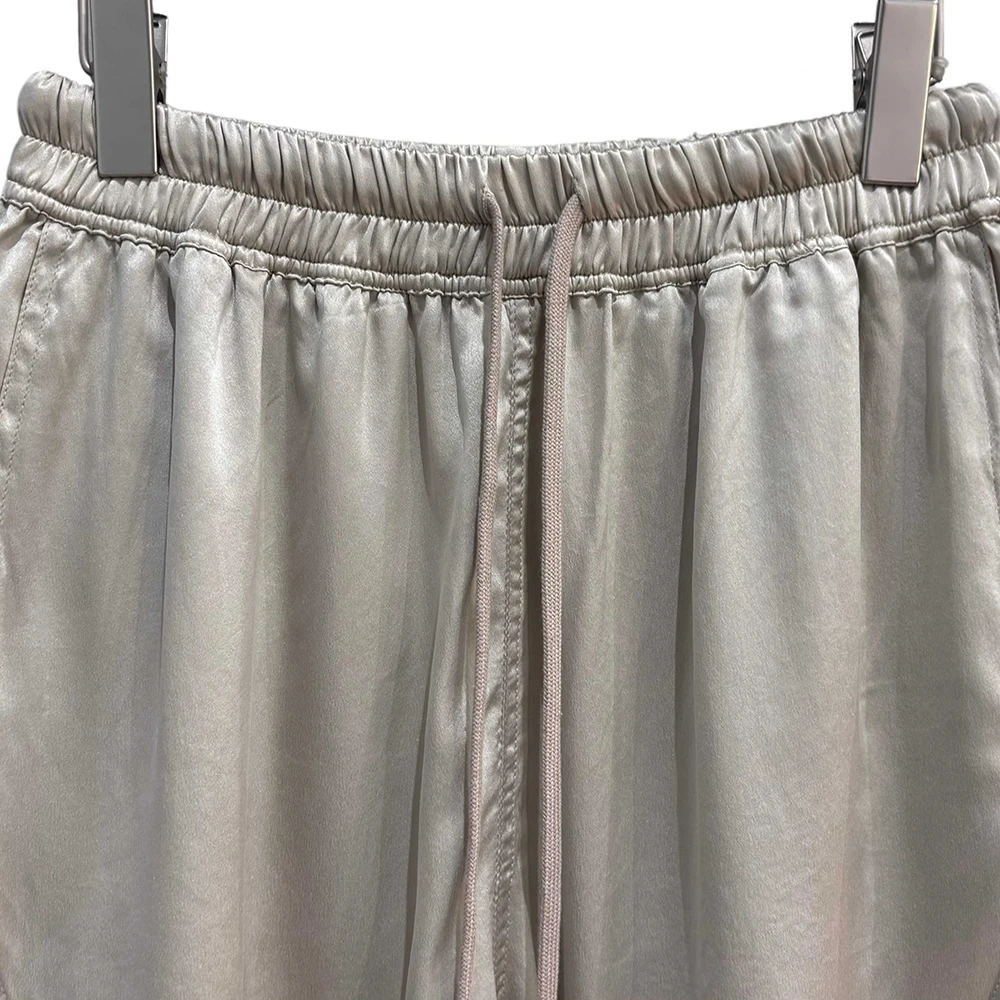 الحرير المرأة تي شيرت Y2K غير المتماثلة الحرير الساتان الرباط أنيقة الركاب عادية تنوعا السراويل 2025 خريف جديد وصول